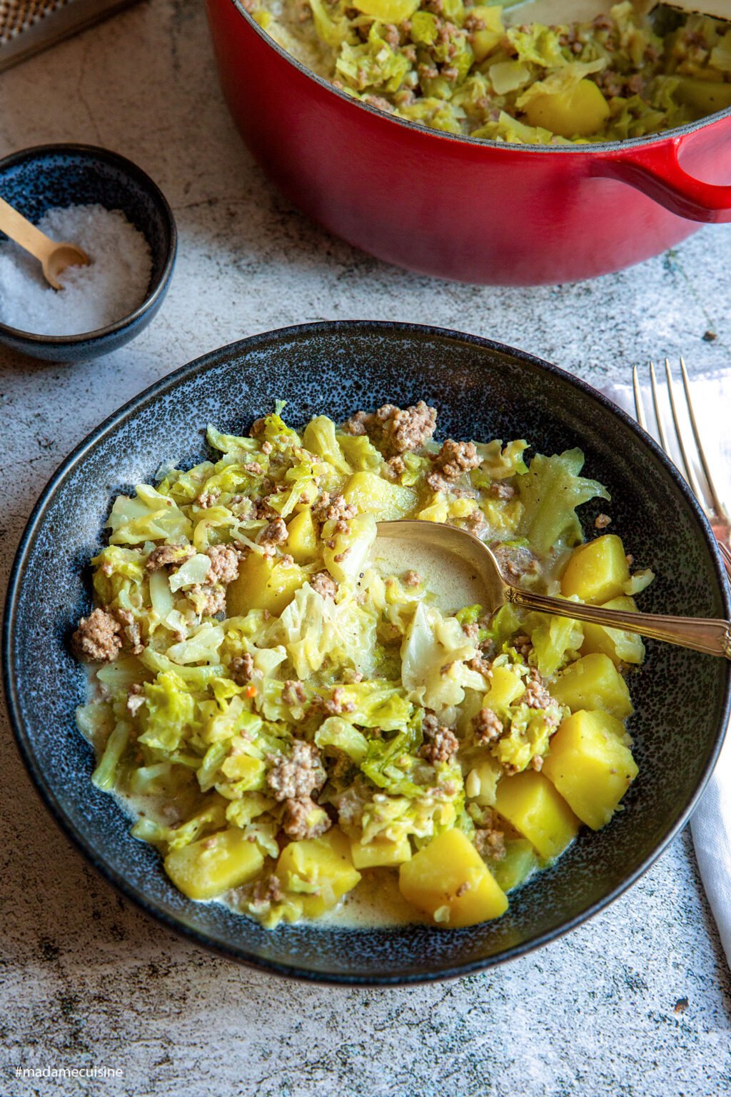 Wirsing-Eintopf mit Kartoffeln & Hackfleisch - Madame Cuisine Wirsing-Eintopf mit Kartoffeln & Hackfleisch - Madame Cuisine