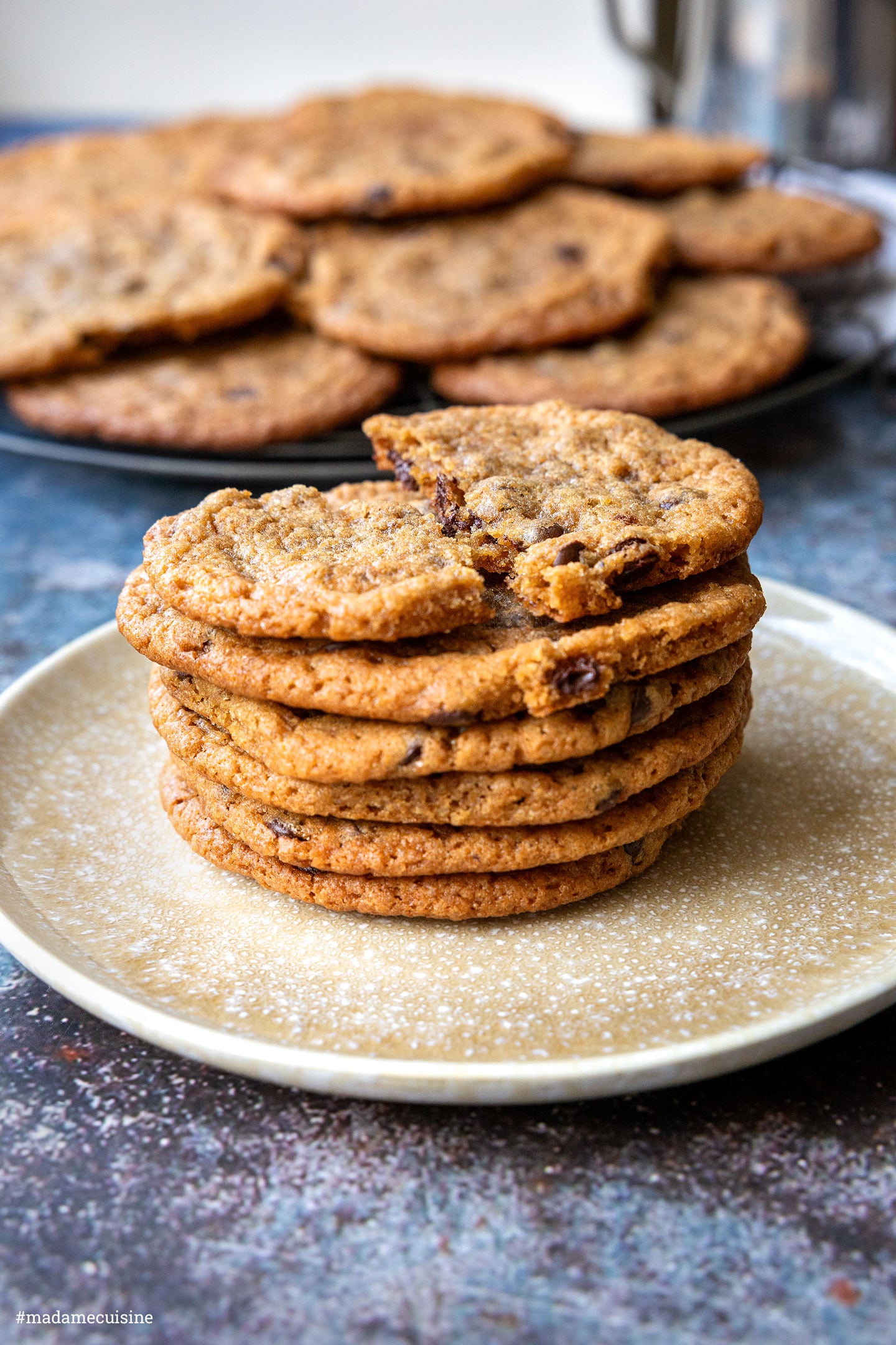 Gestapelte amerikanische Chocolate Chip Cookies