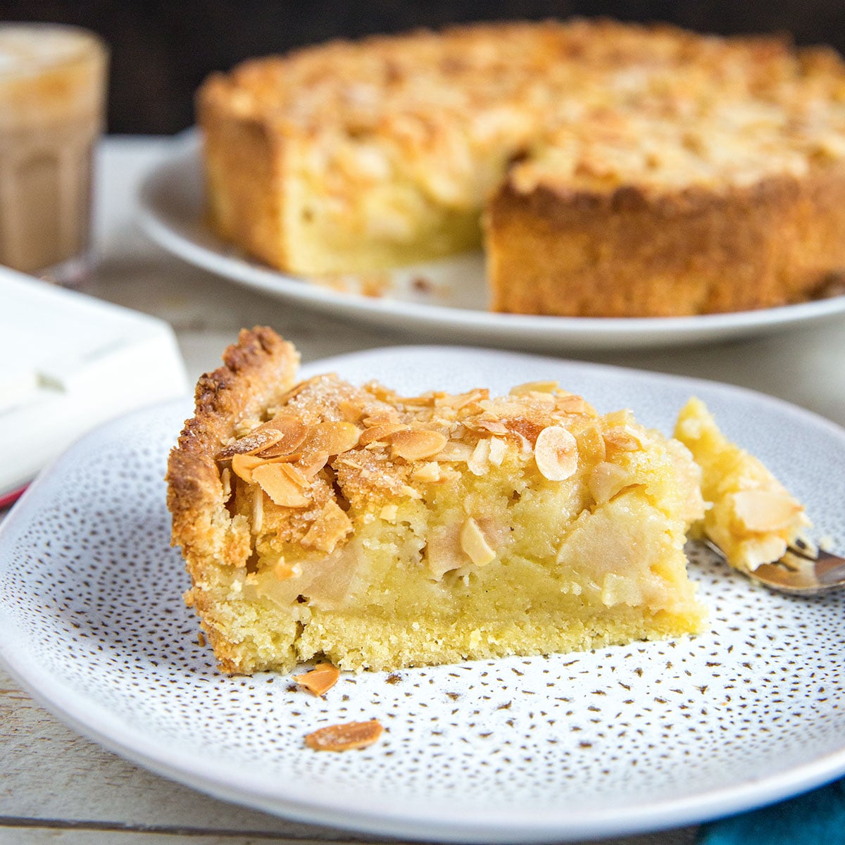 Wiener Apfelkuchen mit Rahmguss 