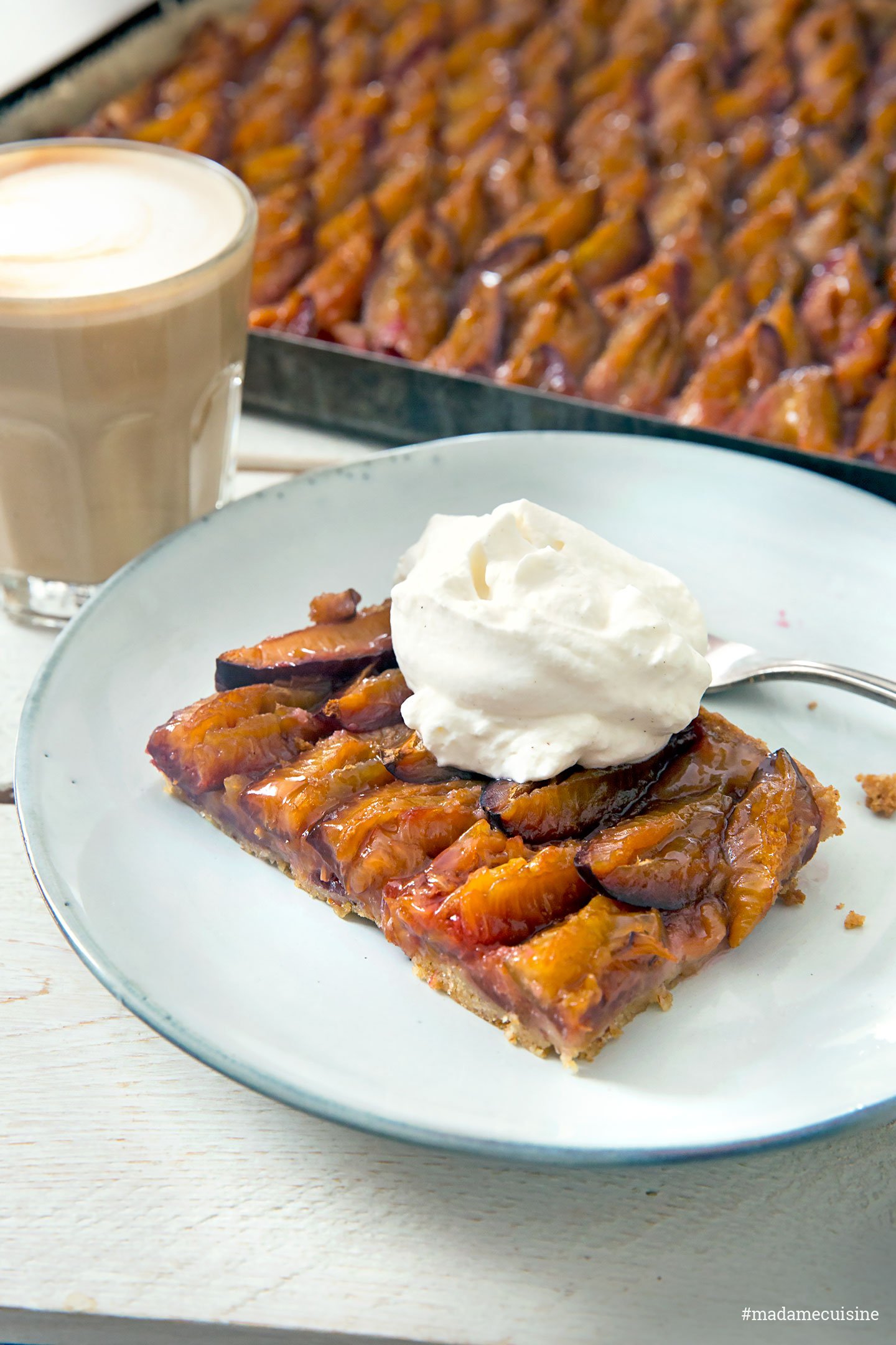 Zwetschgenkuchen vom Blech (Zwetschgendatschi) - Madame Cuisine