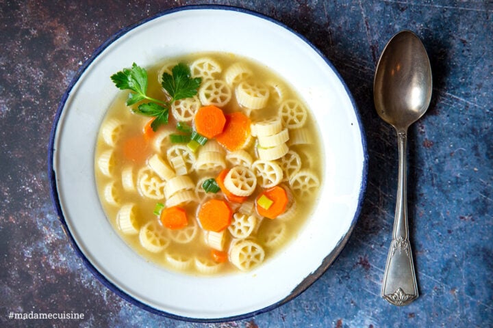 Nudelsuppe mit Gemüse | Madame Cuisine Rezept