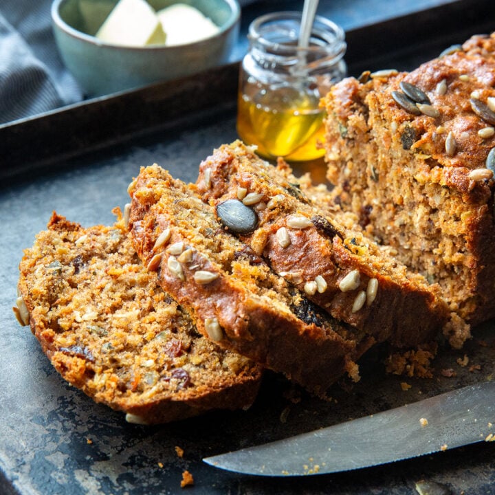 Früchtebrot mit Apfel, Karotte und Rosinen - Madame Cuisine