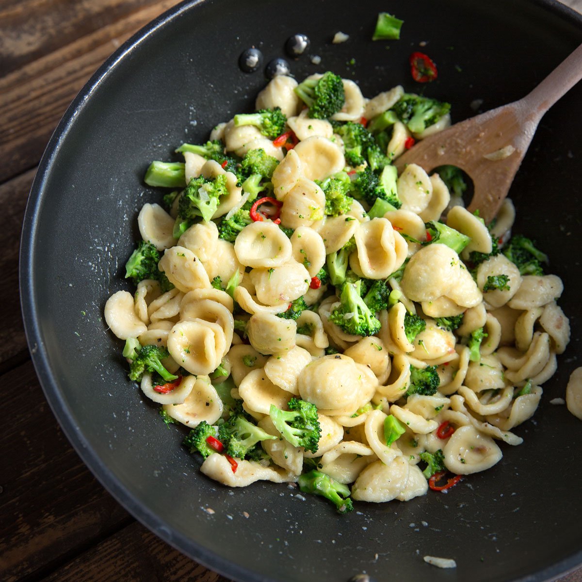 Orecchiette mit Brokkoli und Chili 