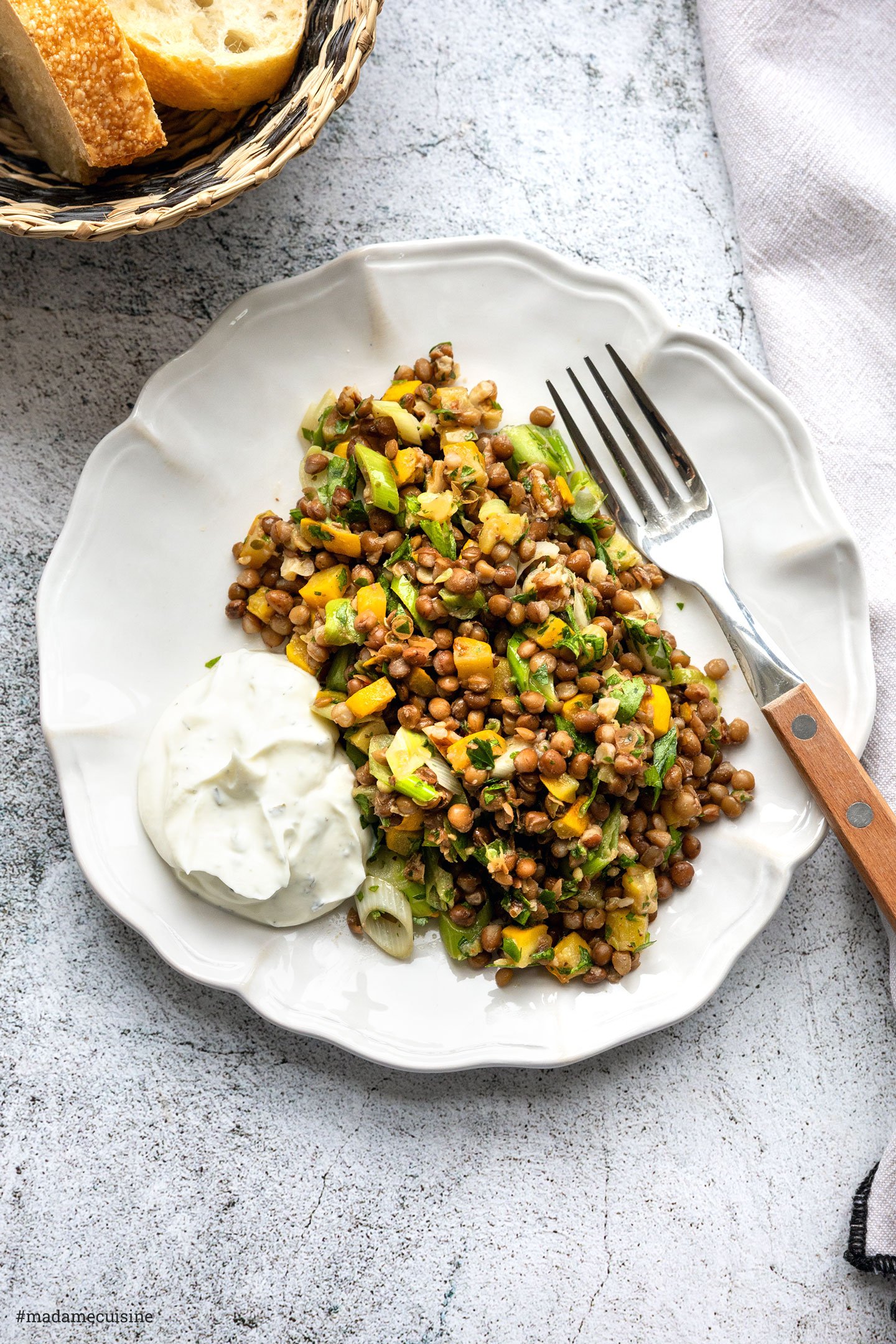 Linsensalat mit Walnüssen und Frühlingszwiebeln - Madame Cuisine