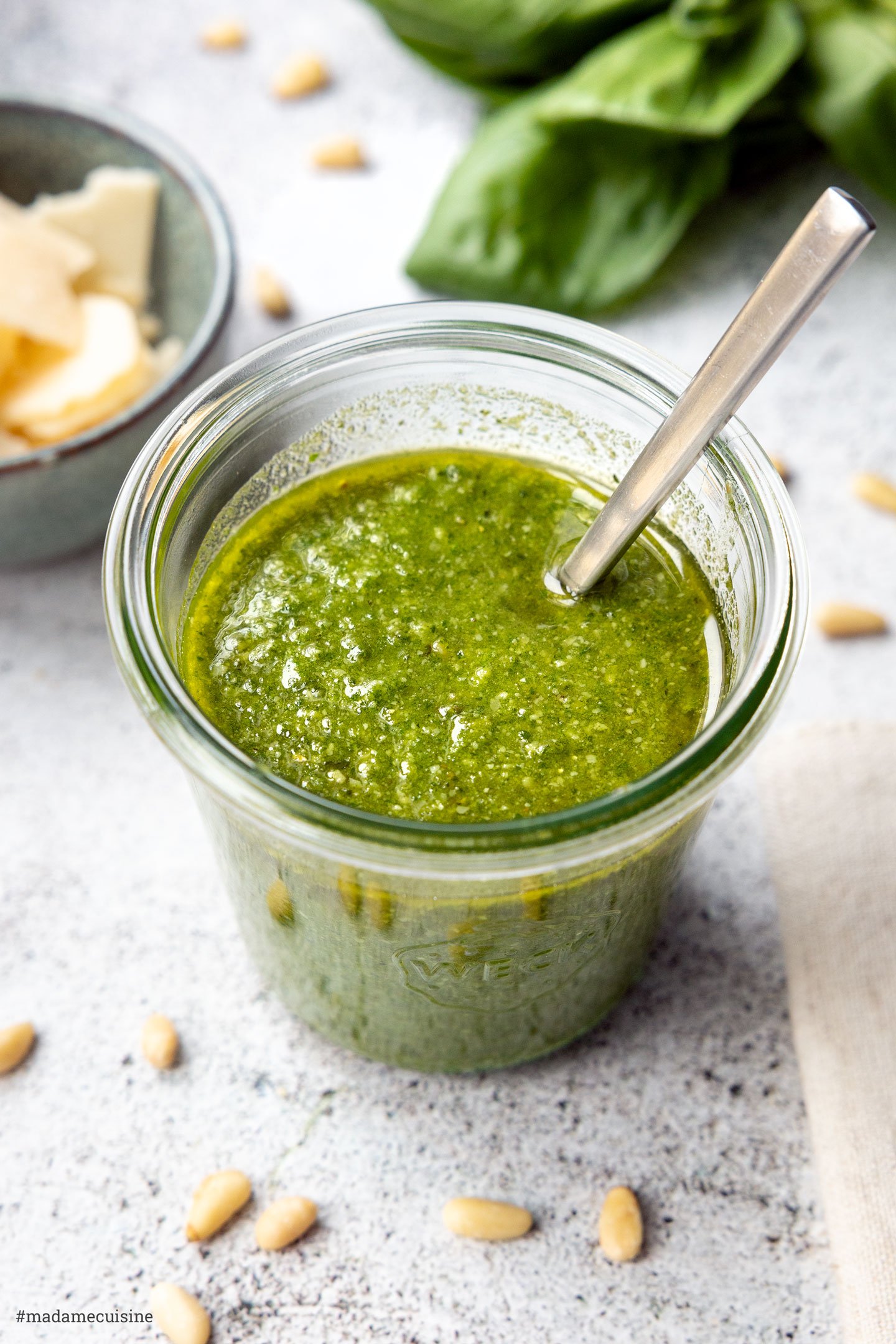 Basilikum-Pesto (Pesto Genovese) | Madame Cuisine Rezept