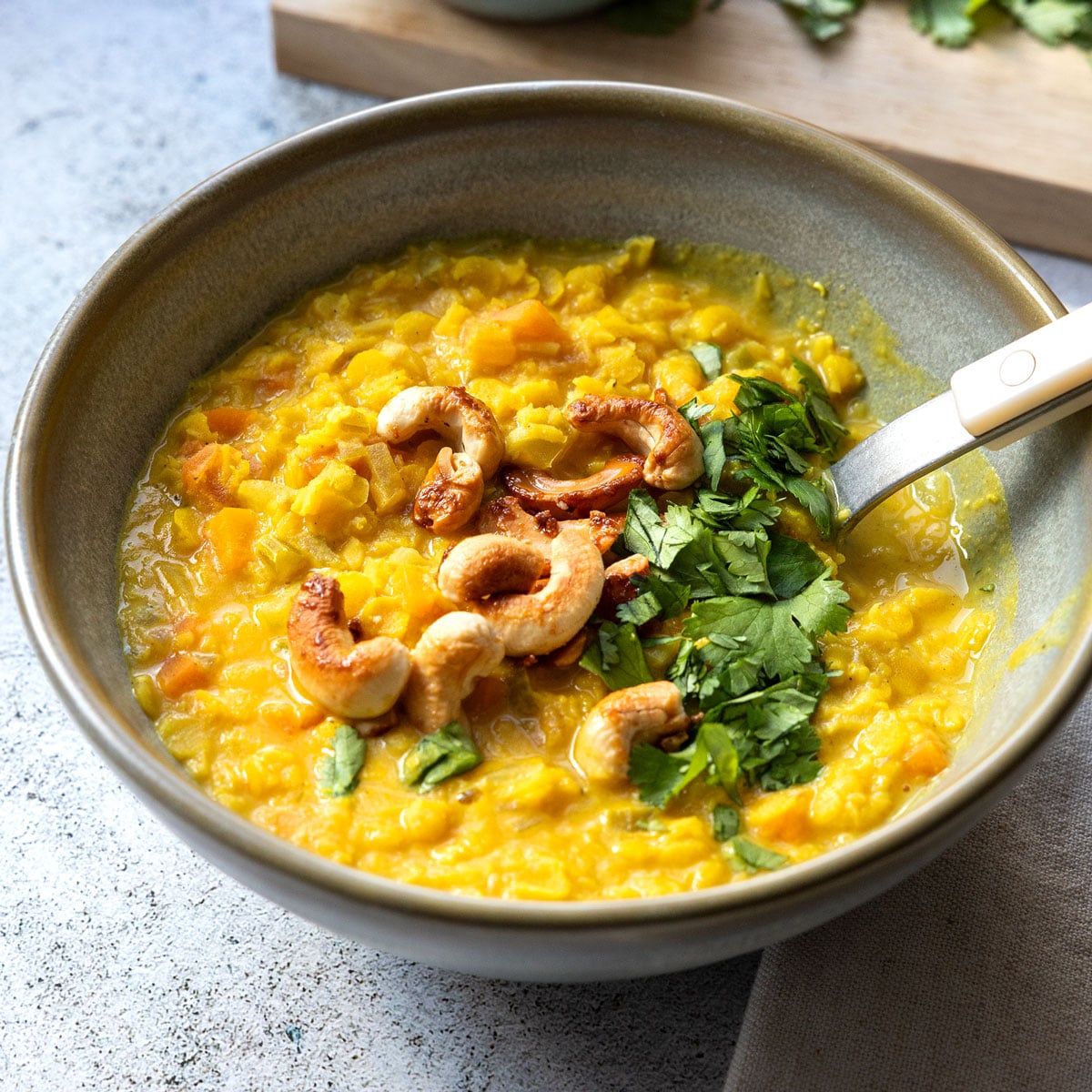 Gelbes Linsen-Dal – Veganes Indisches Curry 