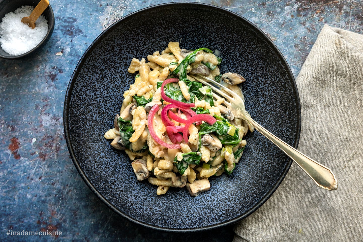 Spätzle-Pfanne mit Champignons und Spinat | Madame Cuisine Rezept