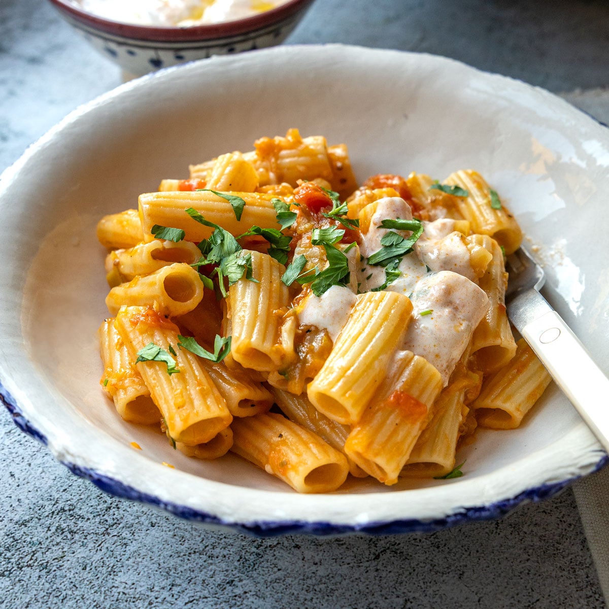 Lauch-Tomaten-Pasta mit Weißwein – Einfach & raffiniert zugleich