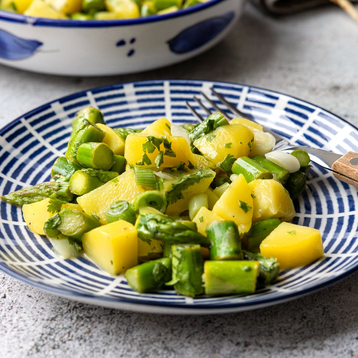 Spargel-Kartoffelsalat einfach & schnell – mit Limetten-Dressing