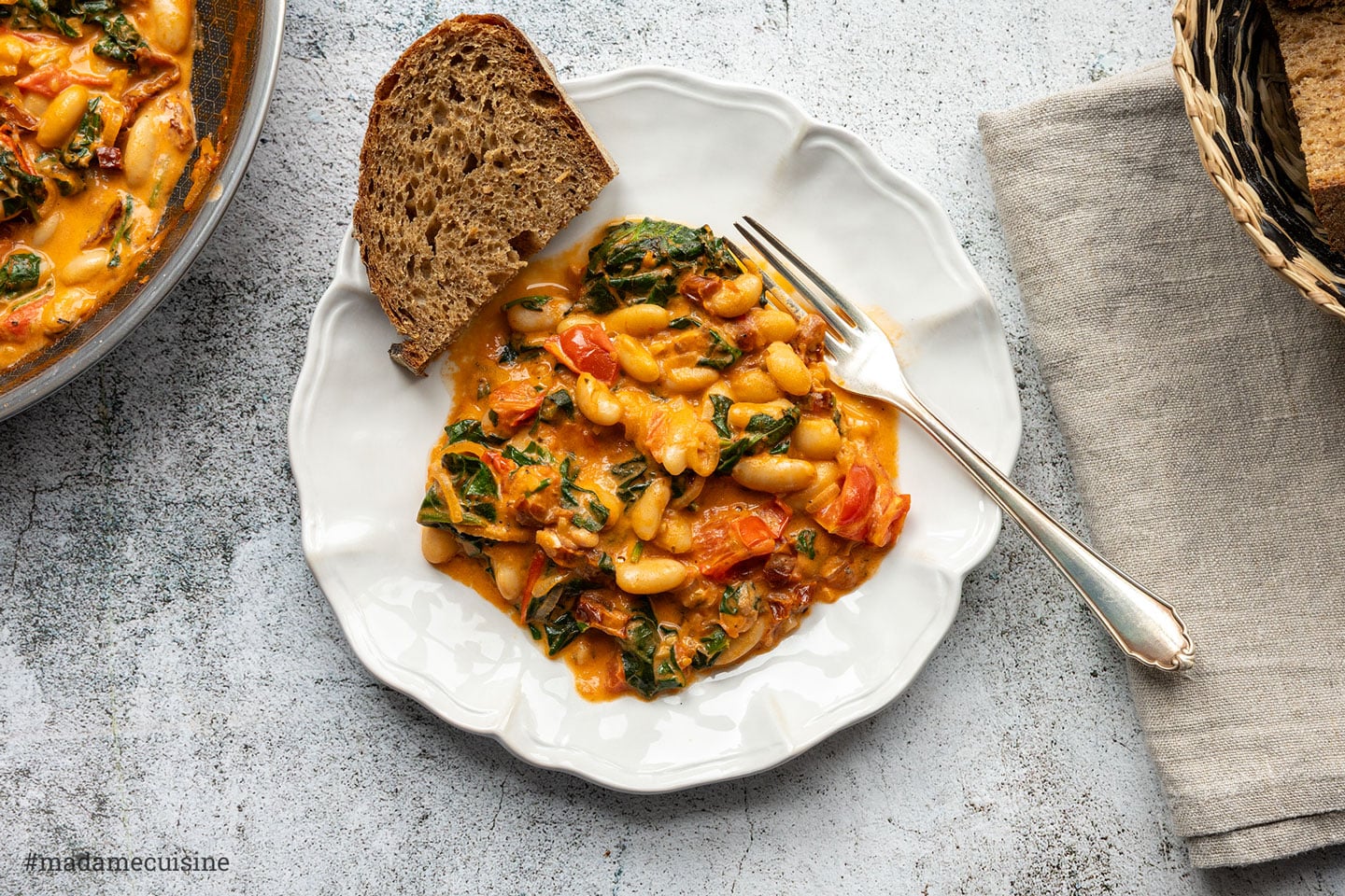 weiße Bohnen in Tomatensauce