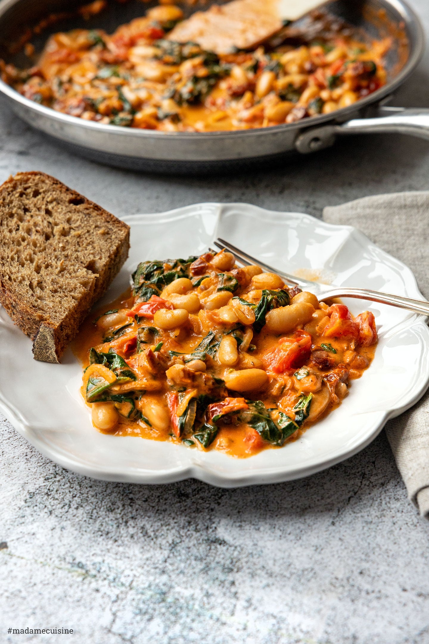 weiße Bohnen in Tomatensauce