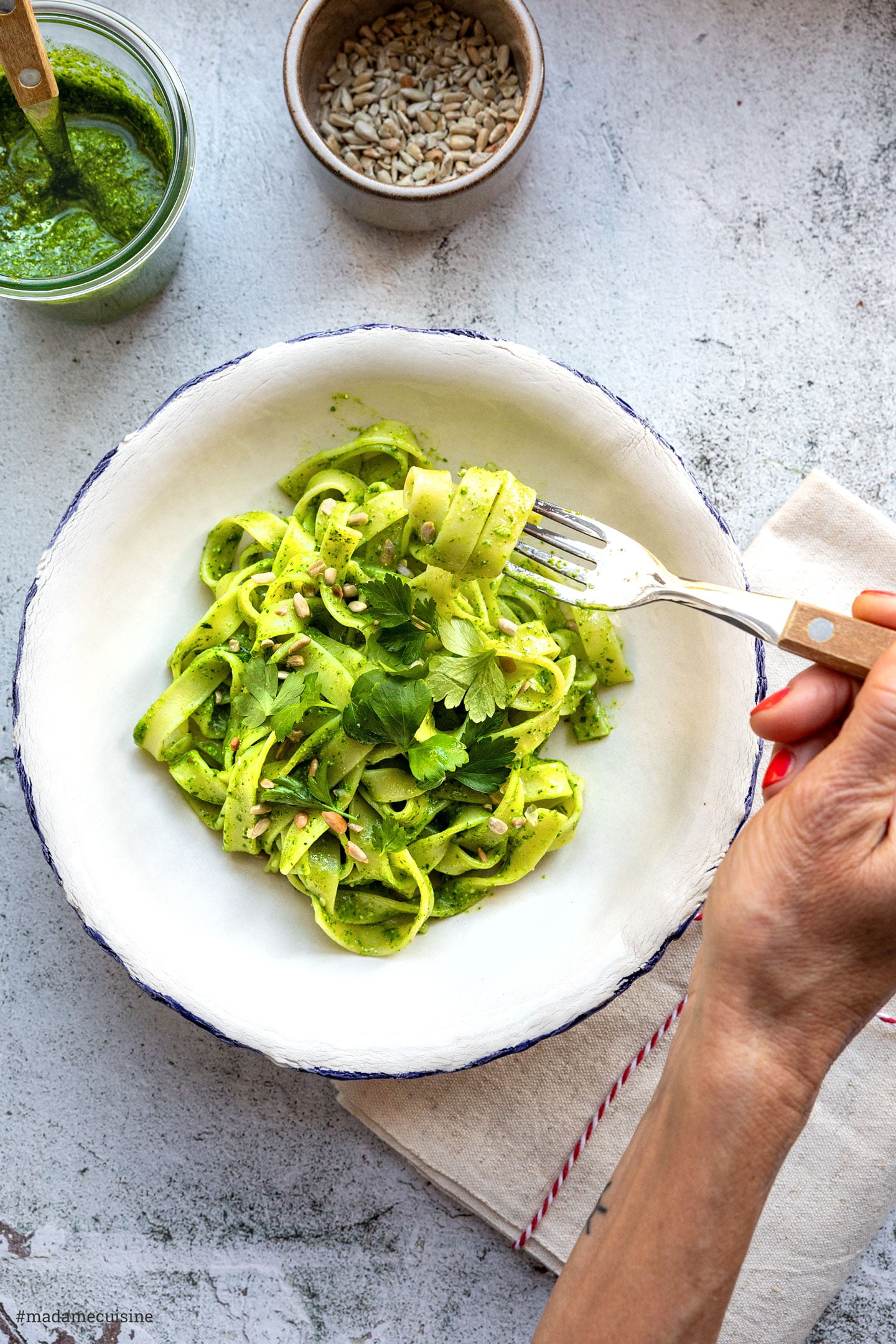 Pasta mit Hanfsamen-Pesto