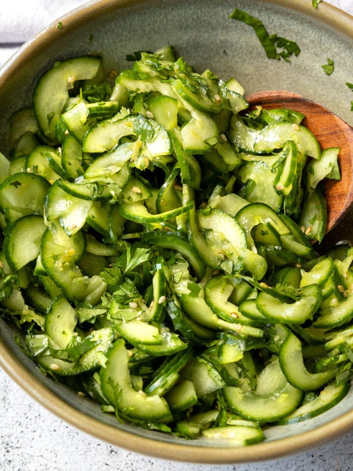 Asiatischer Gurkensalat schnell und erfrischend