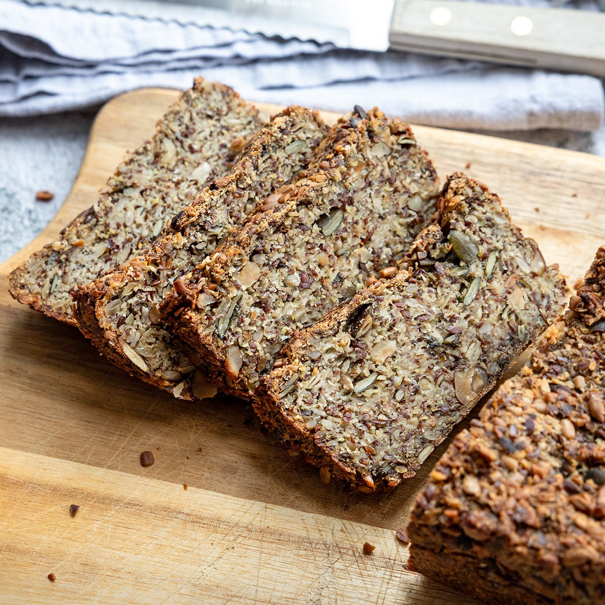 Hafer-Vollkornbrot ohne Mehl und Sauerteig 